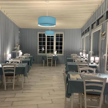 Hotel La Sirène 2*